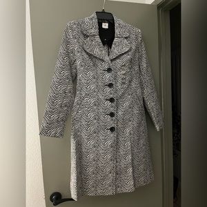Cabi 007 Trench Coat S